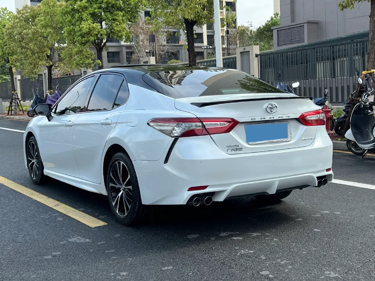 2018 Toyota Camry 2.0L 169HP L4 6AT,autocango,china used car exporter,china ev exporter,chinese used car exporter,chinese used ev exporter
