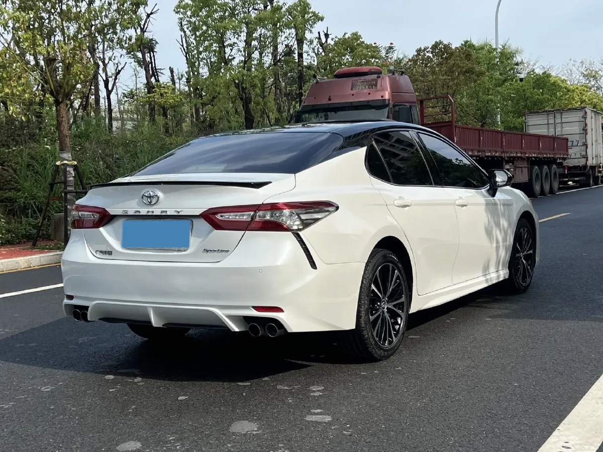 2018 Toyota Camry 2.0L 169HP L4 6AT,autocango,china used car exporter,china ev exporter,chinese used car exporter,chinese used ev exporter