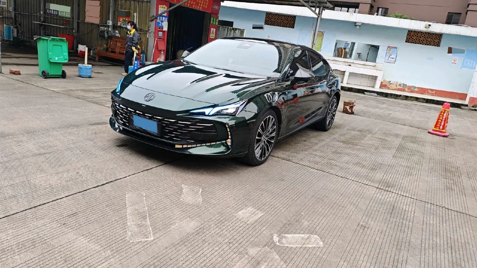 2023 MG 7 1.5T 188HP L4 7DCT,autocango,china used car exporter,china ev exporter,chinese used car exporter,chinese used ev exporter