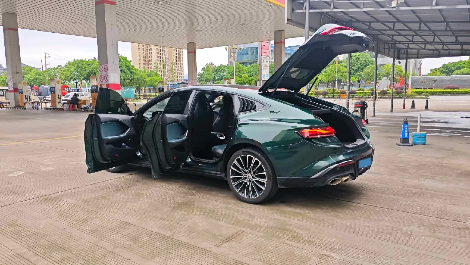 2023 MG 7 1.5T 188HP L4 7DCT,autocango,china used car exporter,china ev exporter,chinese used car exporter,chinese used ev exporter