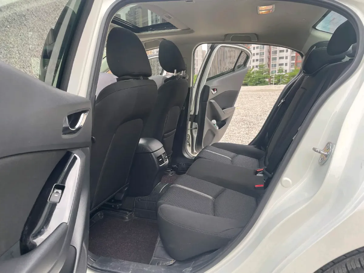 2017 Mazda 3 Axela 1.5L 117HP L4 6AT,autocango,china used car exporter,china ev exporter,chinese used car exporter,chinese used ev exporter