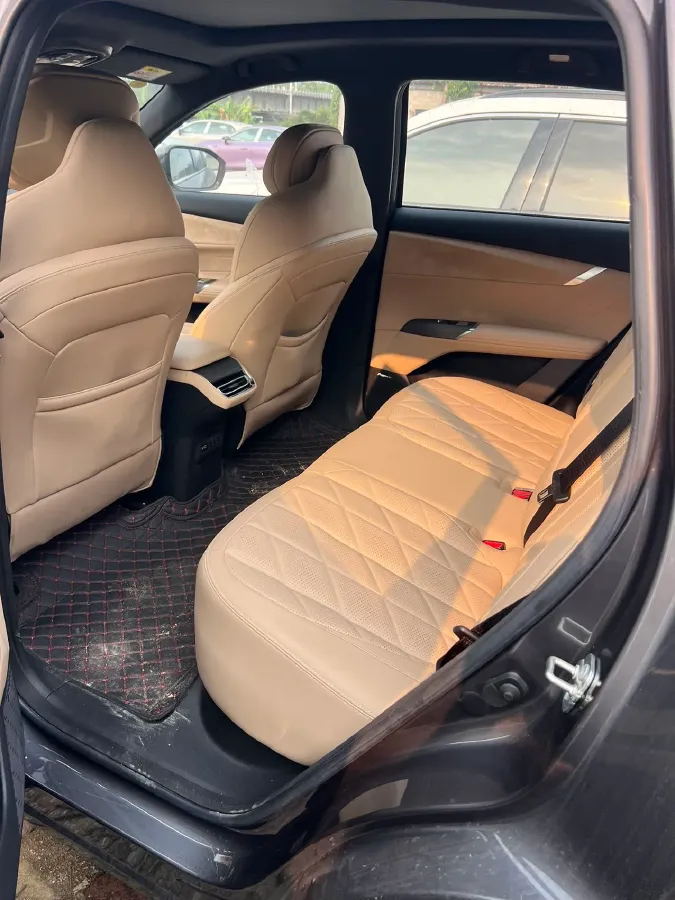 2025 ChangAn CS75 Plus 2.0T 233HP L4 8AT,autocango,china used car exporter,china ev exporter,chinese used car exporter,chinese used ev exporter