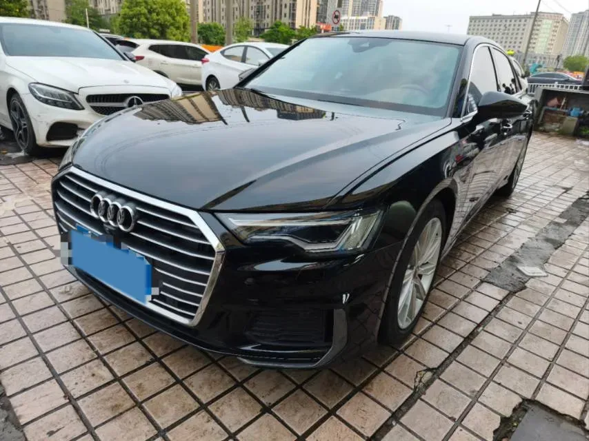 2021 Audi A6L 2.0T 224HP L4 7DCT,autocango,china used car exporter,china ev exporter,chinese used car exporter,chinese used ev exporter