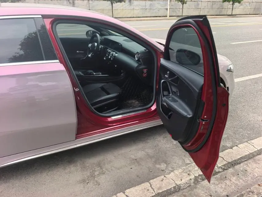 2020 Mercedes-Benz A Class 1.3T 163HP L4 7DCT,autocango,china used car exporter,china ev exporter,chinese used car exporter,chinese used ev exporter