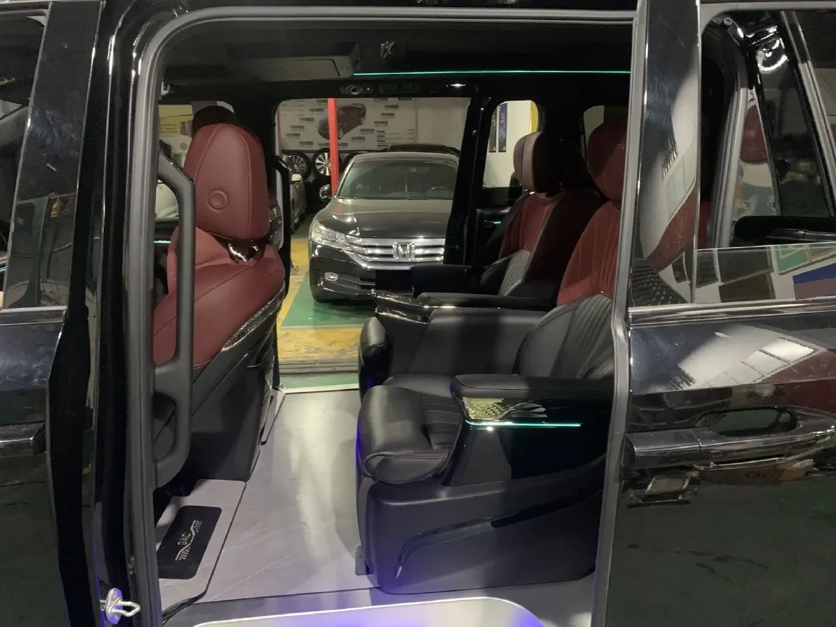 2024 GAC Trumpchi M8 2.0T 190HP L4 E-CVT Hybrid,autocango,china used car exporter,china ev exporter,chinese used car exporter,chinese used ev exporter