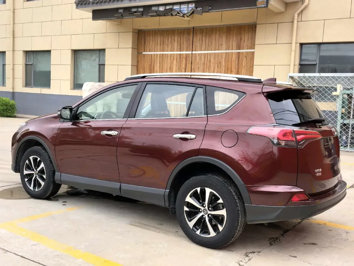 2018 Toyota RAV4 2.0L 151HP L4 CVT,autocango,china used car exporter,china ev exporter,chinese used car exporter,chinese used ev exporter