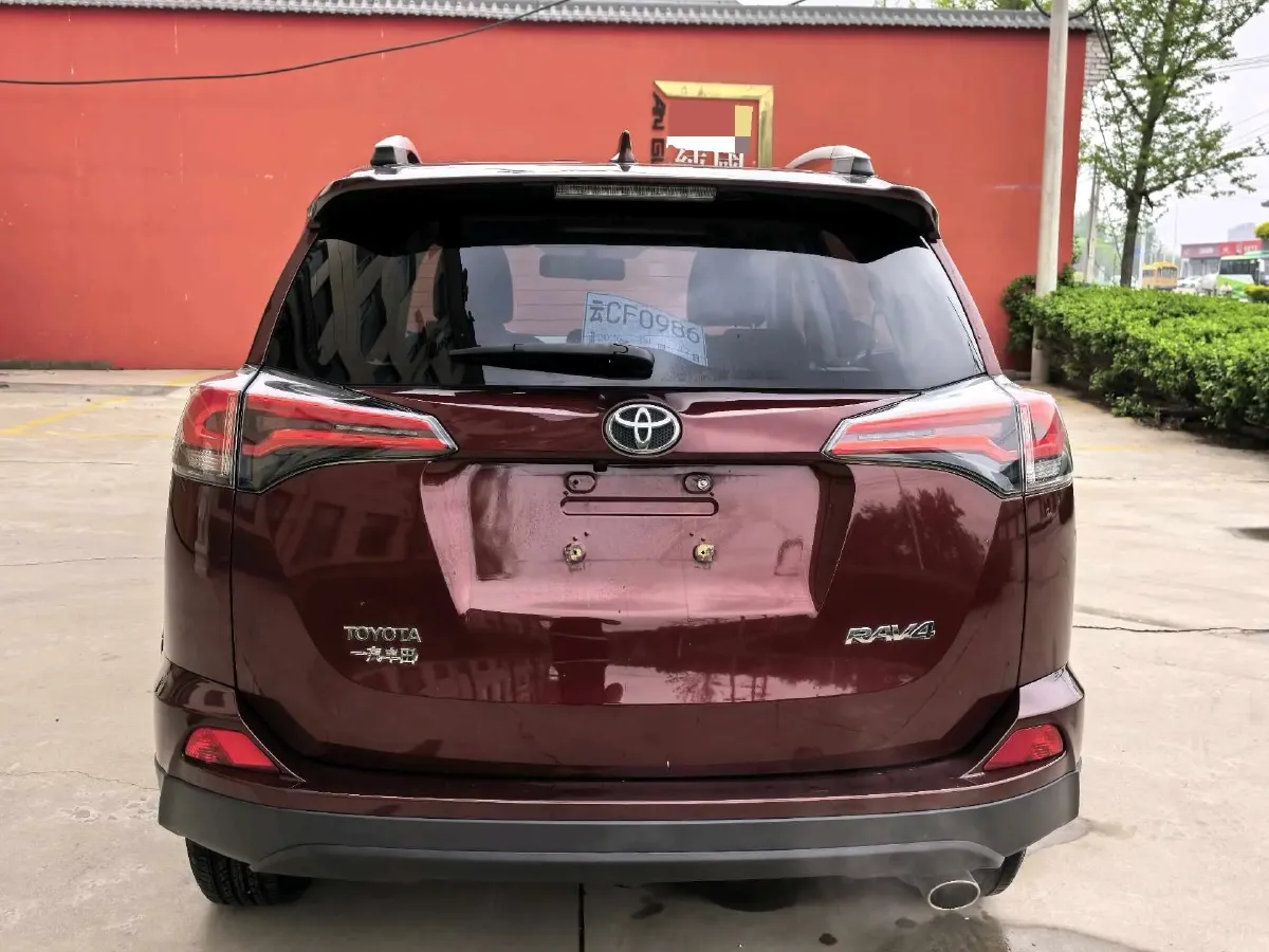 2018 Toyota RAV4 2.0L 151HP L4 CVT,autocango,china used car exporter,china ev exporter,chinese used car exporter,chinese used ev exporter