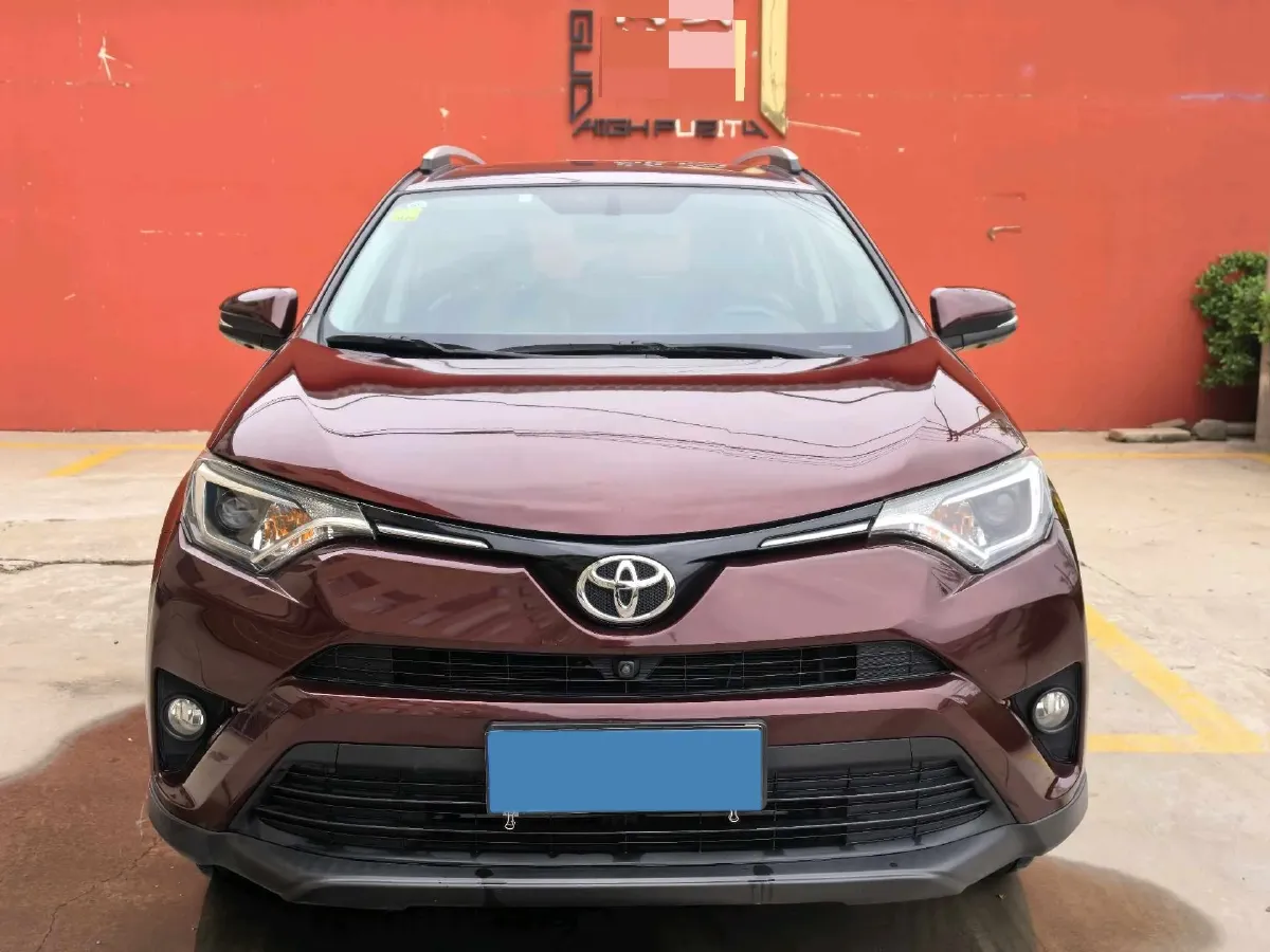 2018 Toyota RAV4 2.0L 151HP L4 CVT,autocango,china used car exporter,china ev exporter,chinese used car exporter,chinese used ev exporter
