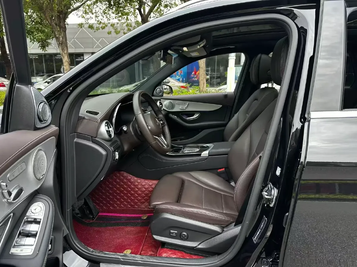 2022 Mercedes-Benz GLC Class 2.0T 197HP L4 9AT,autocango,china used car exporter,china ev exporter,chinese used car exporter,chinese used ev exporter