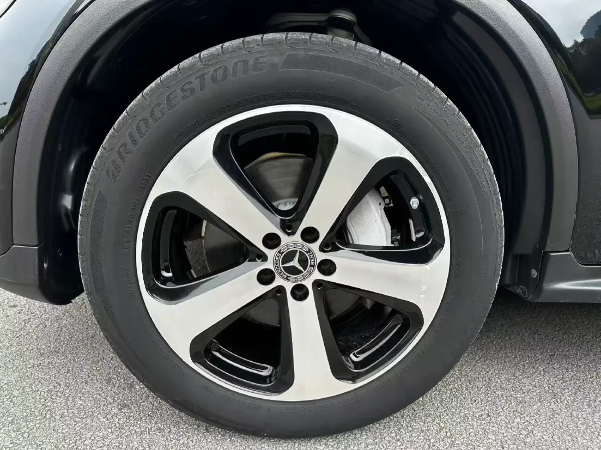 2022 Mercedes-Benz GLC Class 2.0T 197HP L4 9AT,autocango,china used car exporter,china ev exporter,chinese used car exporter,chinese used ev exporter