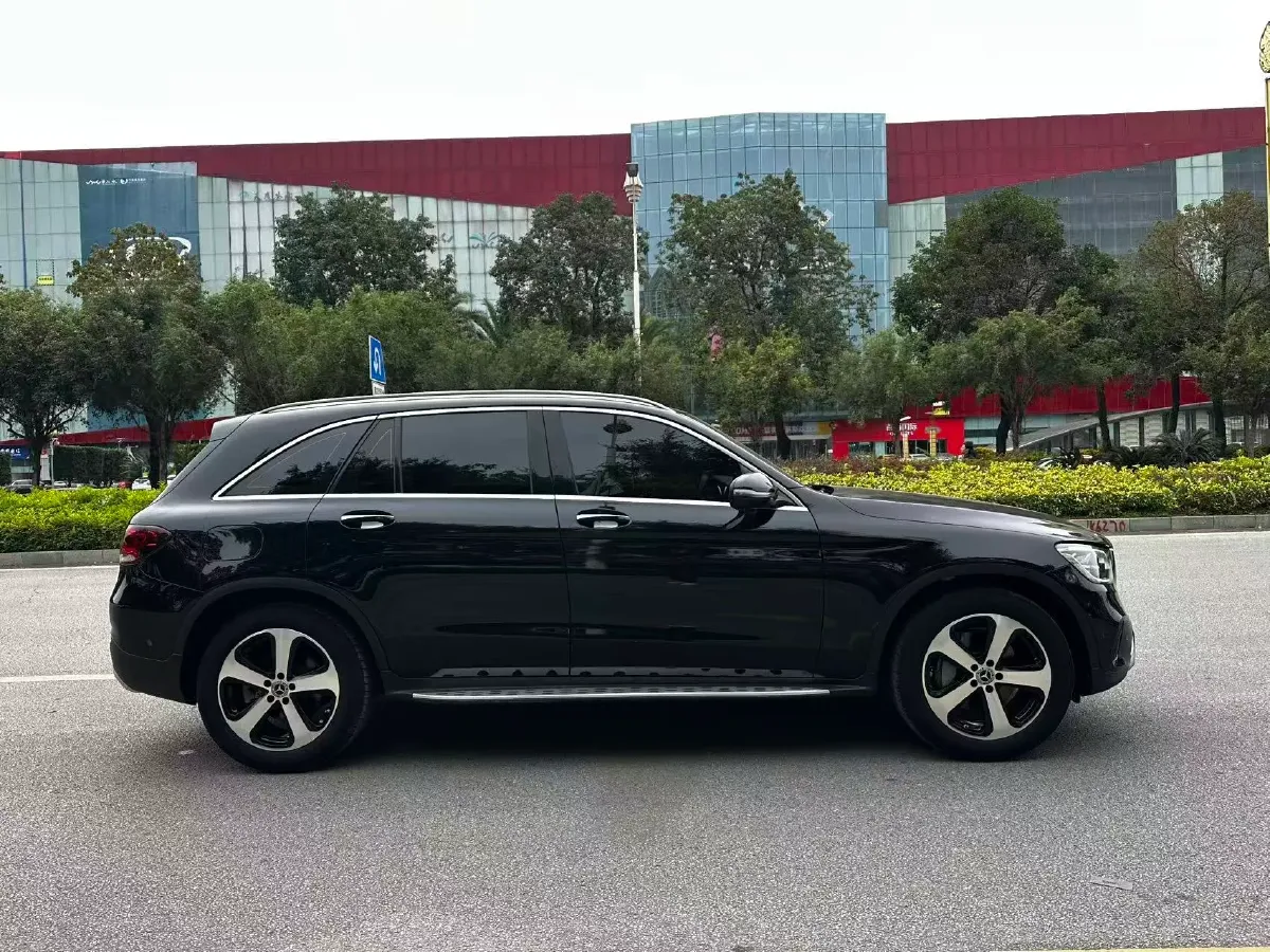 2022 Mercedes-Benz GLC Class 2.0T 197HP L4 9AT,autocango,china used car exporter,china ev exporter,chinese used car exporter,chinese used ev exporter