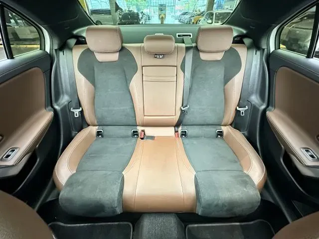 2021 Mercedes-Benz A Class 1.3T 163HP L4 7DCT,autocango,china used car exporter,china ev exporter,chinese used car exporter,chinese used ev exporter