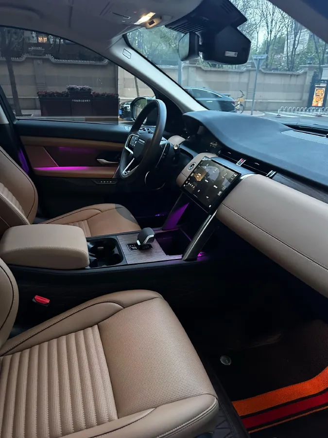 2025 Land Rover Discovery Sport 2.0T 249HP L4 9AT,autocango,china used car exporter,china ev exporter,chinese used car exporter,chinese used ev exporter
