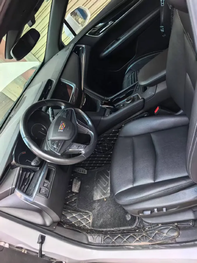 2022 Cadillac XT5 2.0T 237HP L4 9AT,autocango,china used car exporter,china ev exporter,chinese used car exporter,chinese used ev exporter