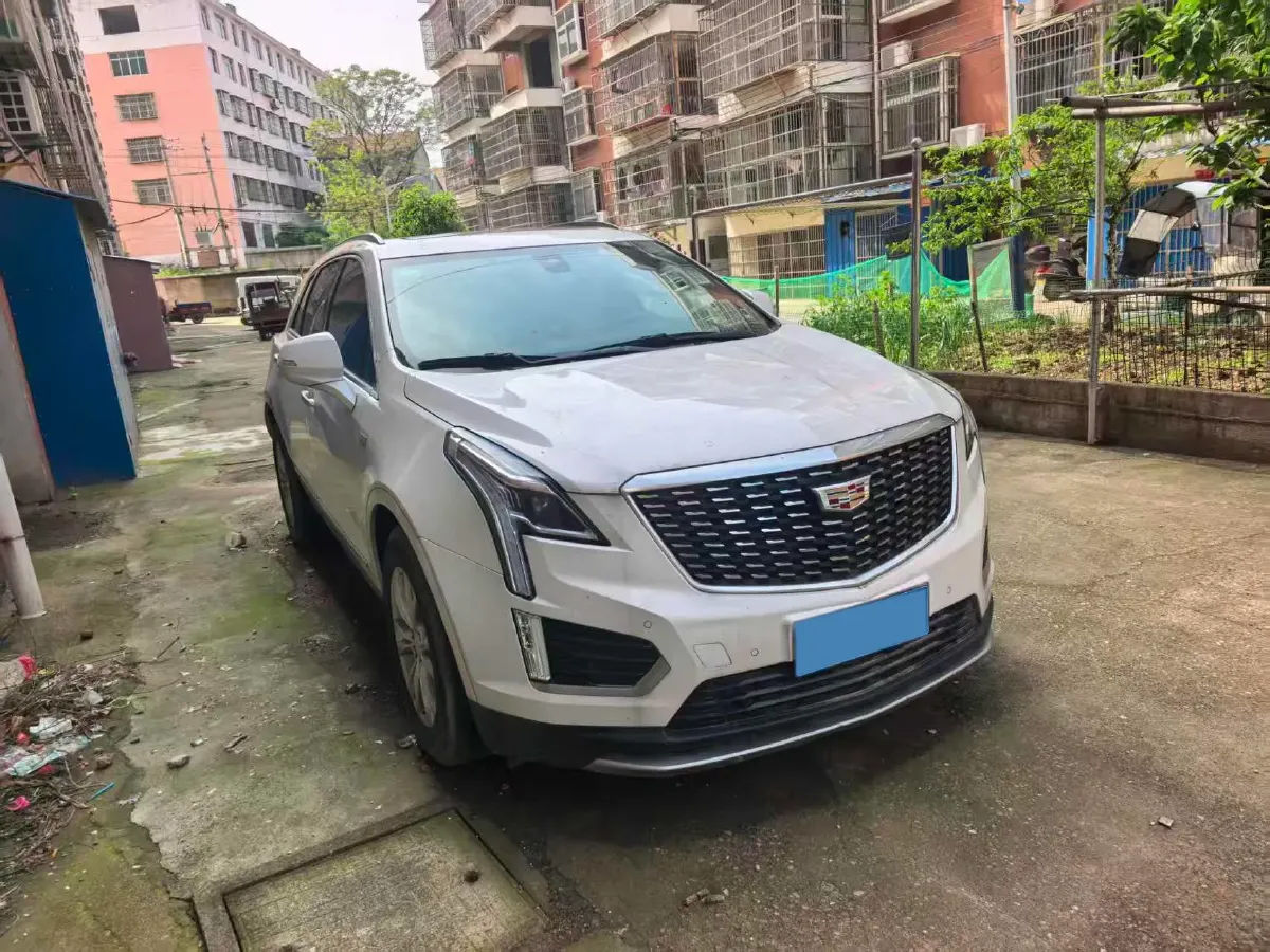 2022 Cadillac XT5 2.0T 237HP L4 9AT,autocango,china used car exporter,china ev exporter,chinese used car exporter,chinese used ev exporter
