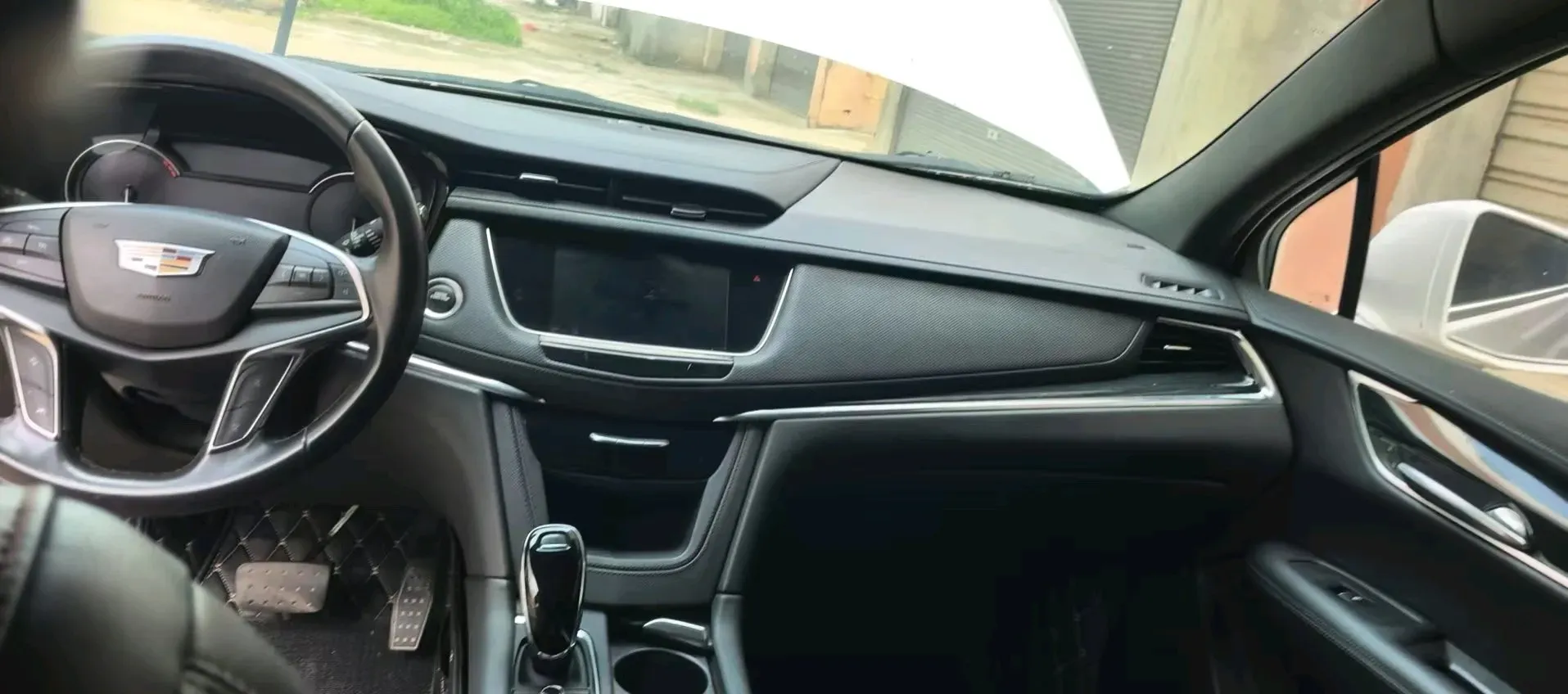 2022 Cadillac XT5 2.0T 237HP L4 9AT,autocango,china used car exporter,china ev exporter,chinese used car exporter,chinese used ev exporter