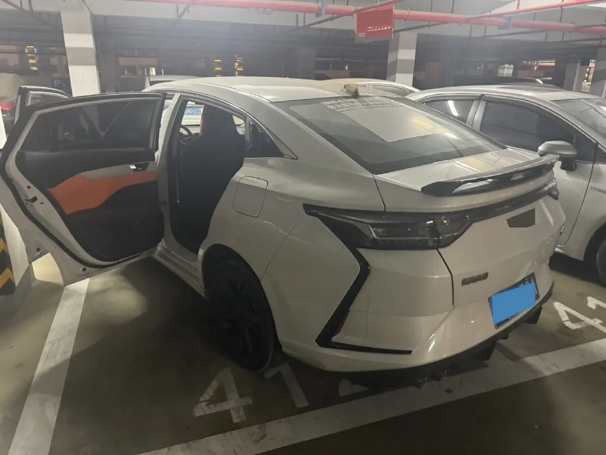 2023 DongFeng Aeolus YiXuan 1.5L 125HP L4 6DCT,autocango,china used car exporter,china ev exporter,chinese used car exporter,chinese used ev exporter