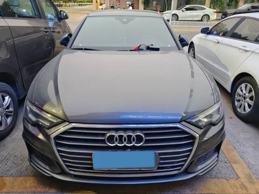 2020 Audi A6L 2.0T 190HP L4 7DCT,autocango,china used car exporter,china ev exporter,chinese used car exporter,chinese used ev exporter