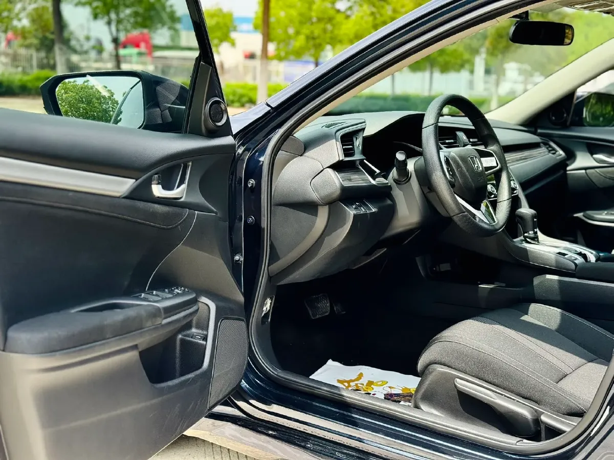 2019 Honda Civic 1.5T 177HP L4 CVT,autocango,china used car exporter,china ev exporter,chinese used car exporter,chinese used ev exporter