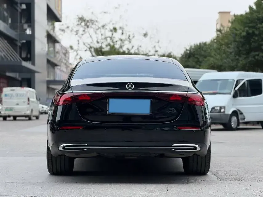 2024 Mercedes-Benz E Class 2.0T 258HP L4 9AT,autocango,china used car exporter,china ev exporter,chinese used car exporter,chinese used ev exporter