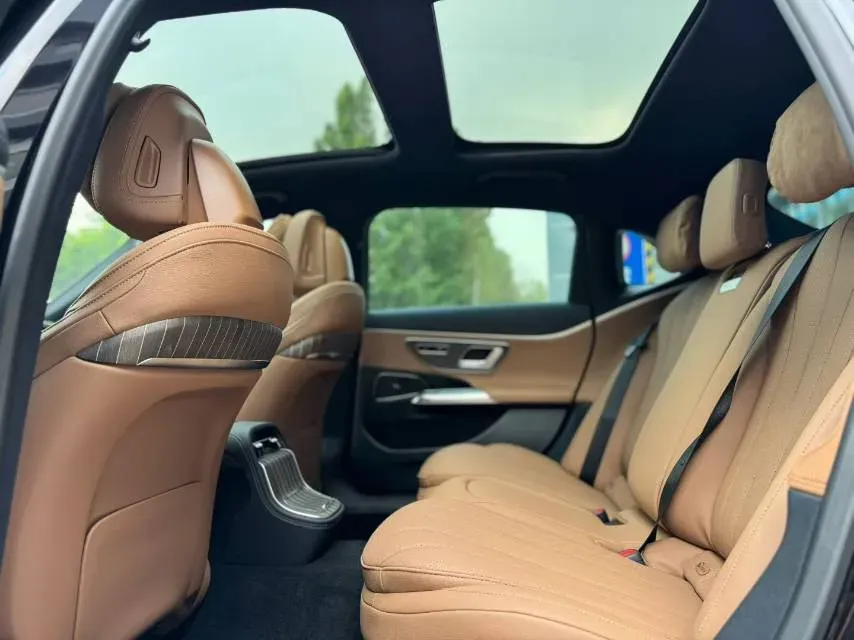 2024 Mercedes-Benz E Class 2.0T 258HP L4 9AT,autocango,china used car exporter,china ev exporter,chinese used car exporter,chinese used ev exporter