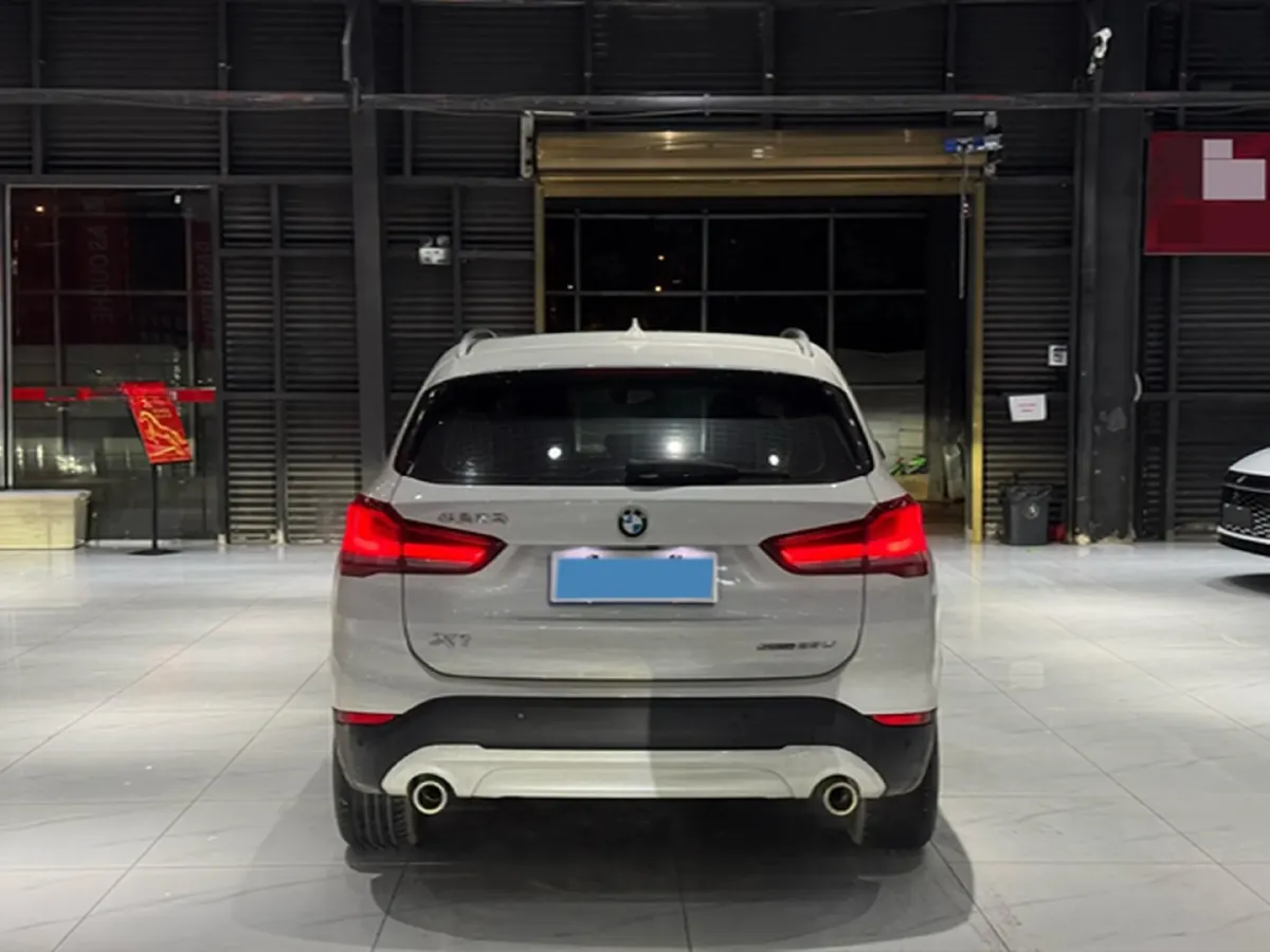 2022 BMW X1 2.0T 192HP L4 7DCT,autocango,china used car exporter,china ev exporter,chinese used car exporter,chinese used ev exporter