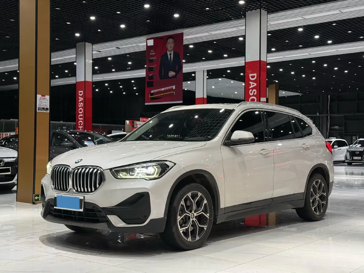 2022 BMW X1 2.0T 192HP L4 7DCT,autocango,china used car exporter,china ev exporter,chinese used car exporter,chinese used ev exporter
