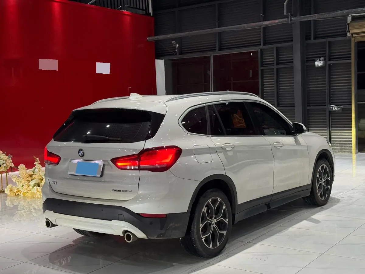 2022 BMW X1 2.0T 192HP L4 7DCT,autocango,china used car exporter,china ev exporter,chinese used car exporter,chinese used ev exporter