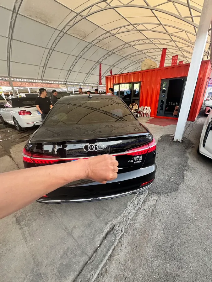 2023 Audi A6L 2.0T 245HP L4 7DCT,autocango,china used car exporter,china ev exporter,chinese used car exporter,chinese used ev exporter