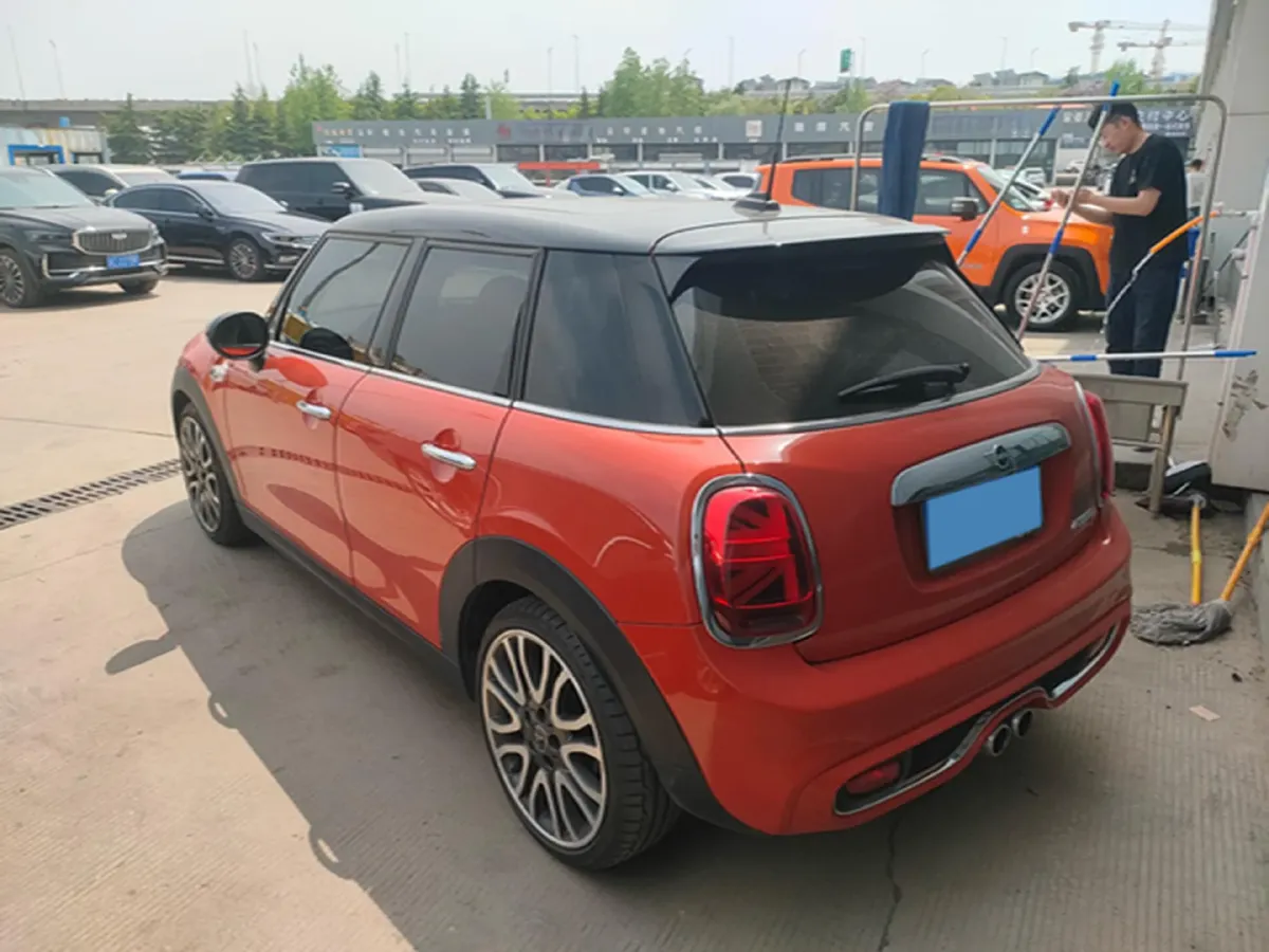 2019 MINI MINI 2.0T 192HP L4 7DCT,autocango,china used car exporter,china ev exporter,chinese used car exporter,chinese used ev exporter