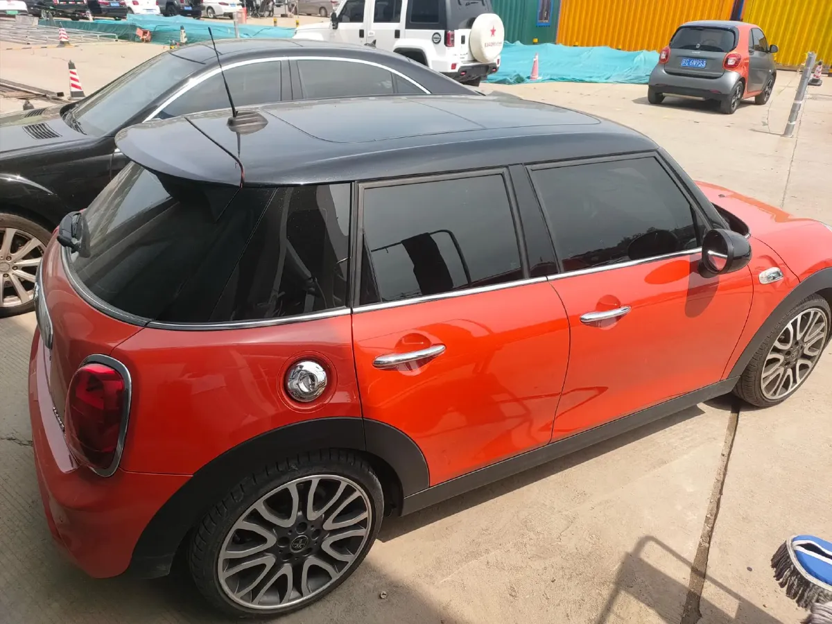 2019 MINI MINI 2.0T 192HP L4 7DCT,autocango,china used car exporter,china ev exporter,chinese used car exporter,chinese used ev exporter