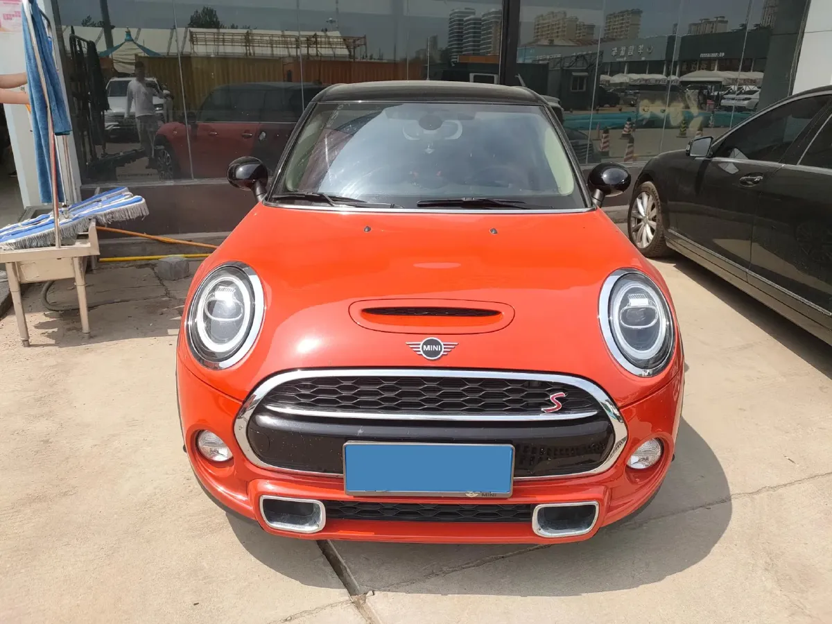 2019 MINI MINI 2.0T 192HP L4 7DCT,autocango,china used car exporter,china ev exporter,chinese used car exporter,chinese used ev exporter