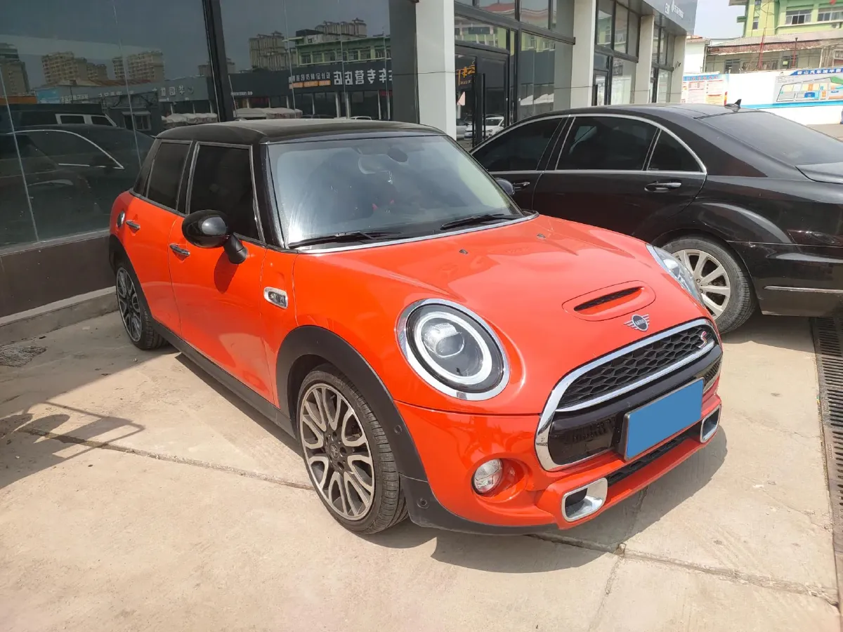 2019 MINI MINI 2.0T 192HP L4 7DCT,autocango,china used car exporter,china ev exporter,chinese used car exporter,chinese used ev exporter