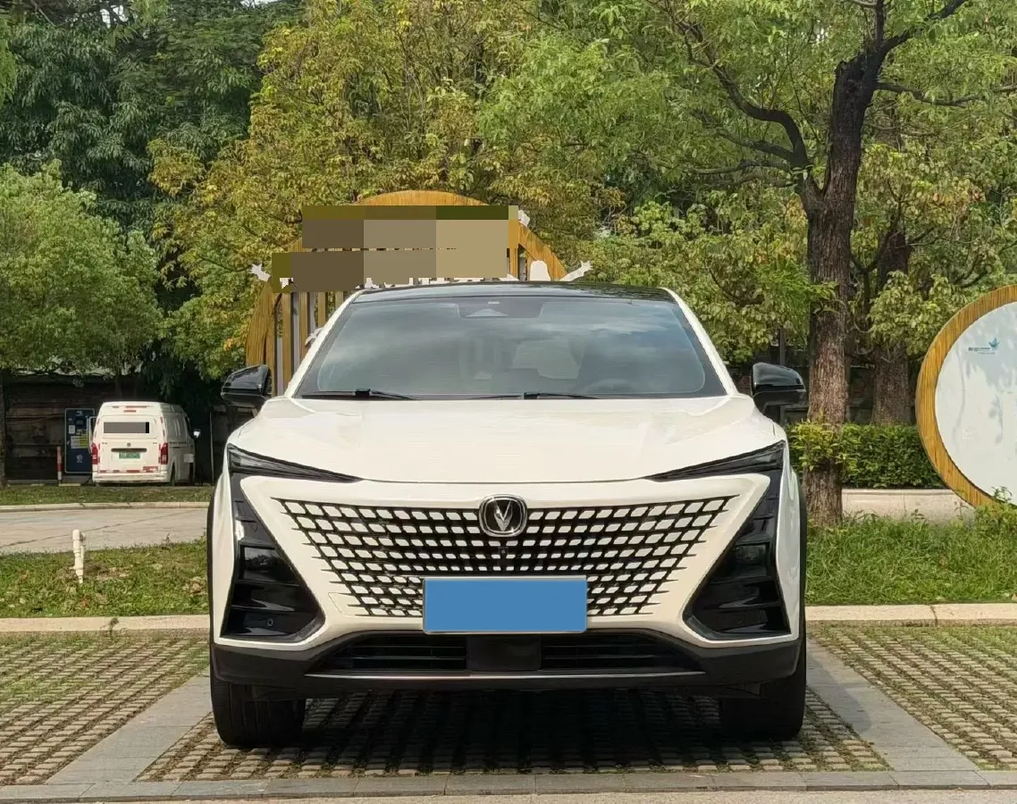 2022 ChangAn UNI-T 1.5T 188HP L4 7DCT,autocango,china used car exporter,china ev exporter,chinese used car exporter,chinese used ev exporter