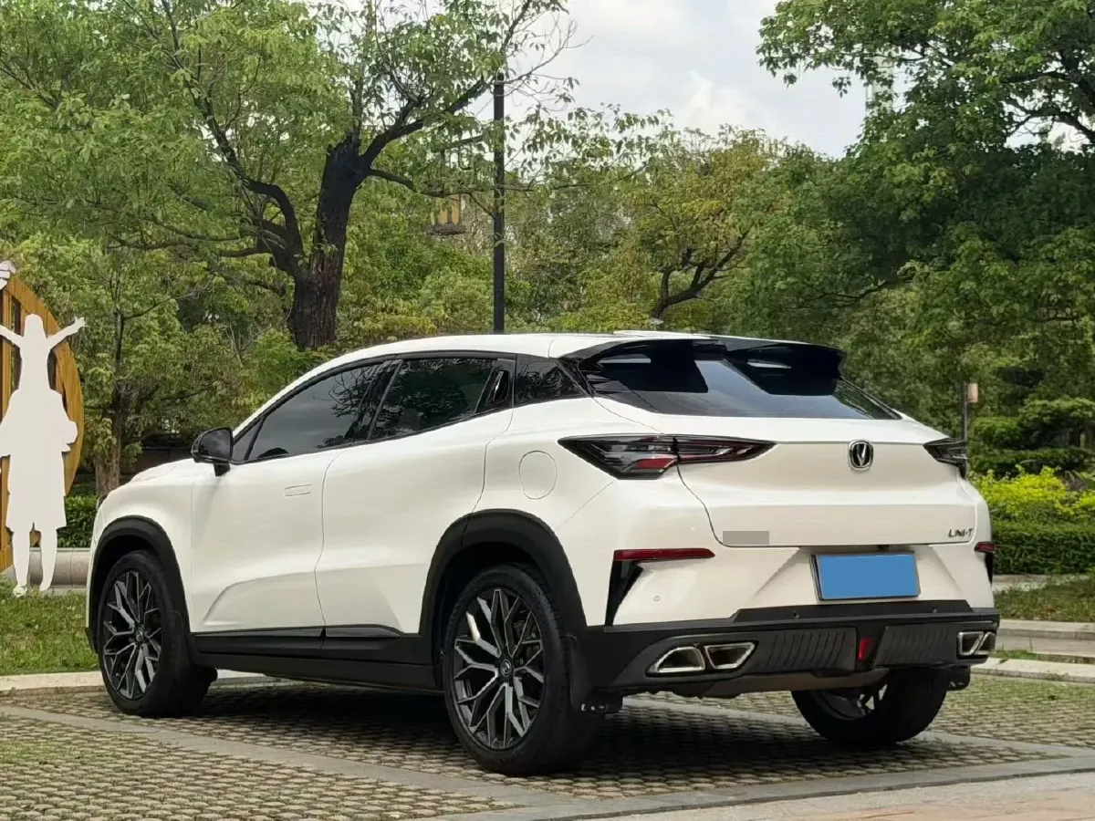 2022 ChangAn UNI-T 1.5T 188HP L4 7DCT,autocango,china used car exporter,china ev exporter,chinese used car exporter,chinese used ev exporter