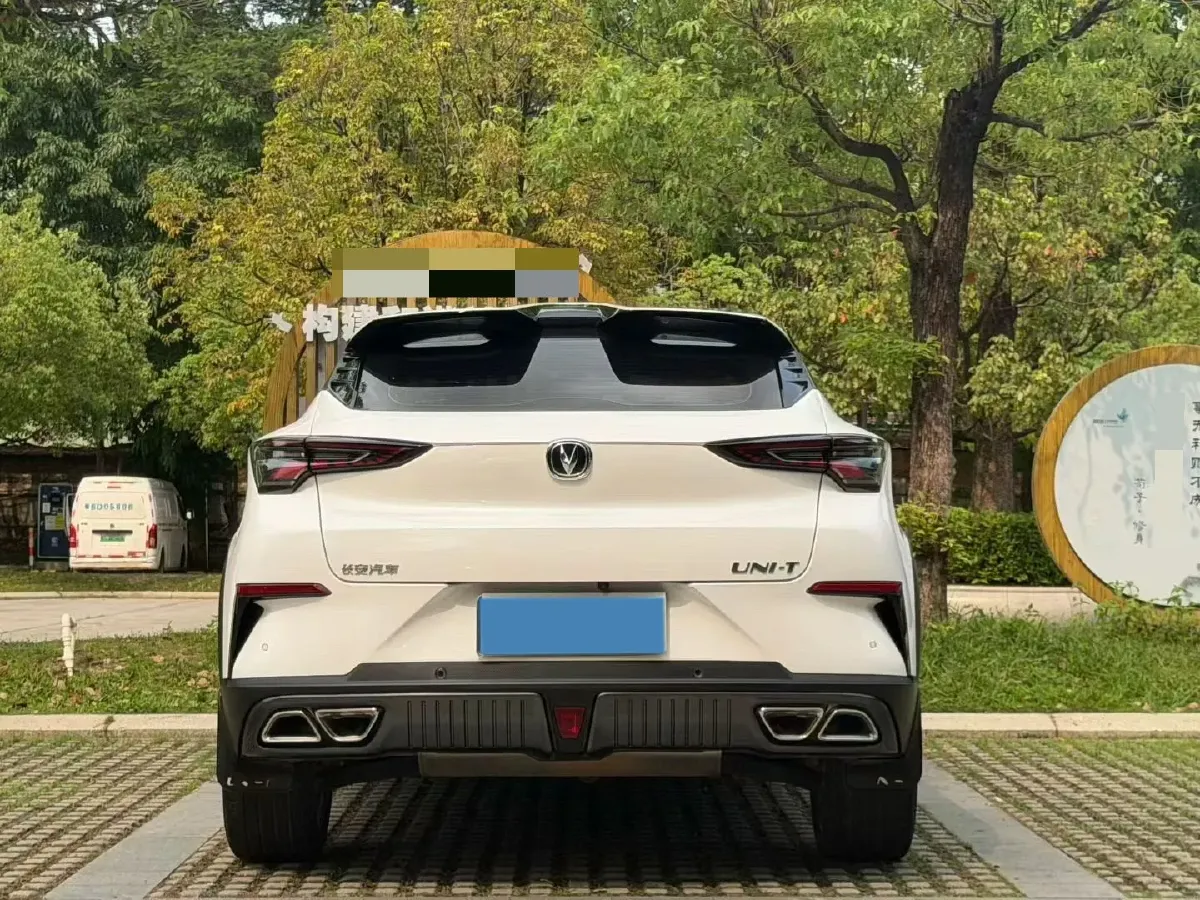 2022 ChangAn UNI-T 1.5T 188HP L4 7DCT,autocango,china used car exporter,china ev exporter,chinese used car exporter,chinese used ev exporter