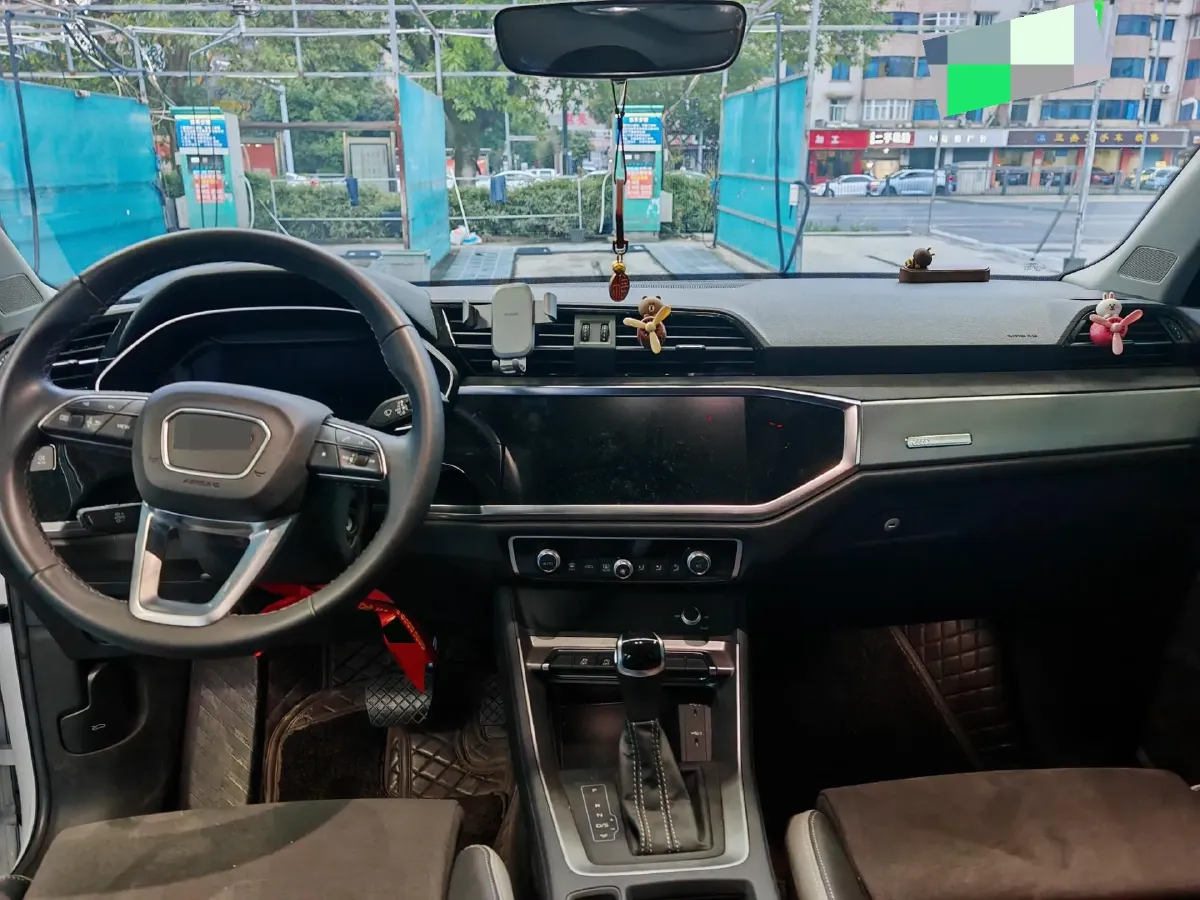 2022 Audi Q3 1.4T 150HP L4 7DCT,autocango,china used car exporter,china ev exporter,chinese used car exporter,chinese used ev exporter