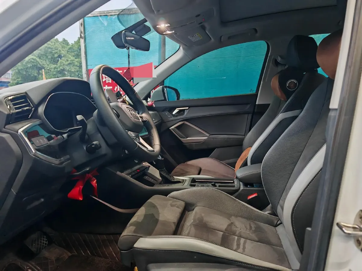 2022 Audi Q3 1.4T 150HP L4 7DCT,autocango,china used car exporter,china ev exporter,chinese used car exporter,chinese used ev exporter