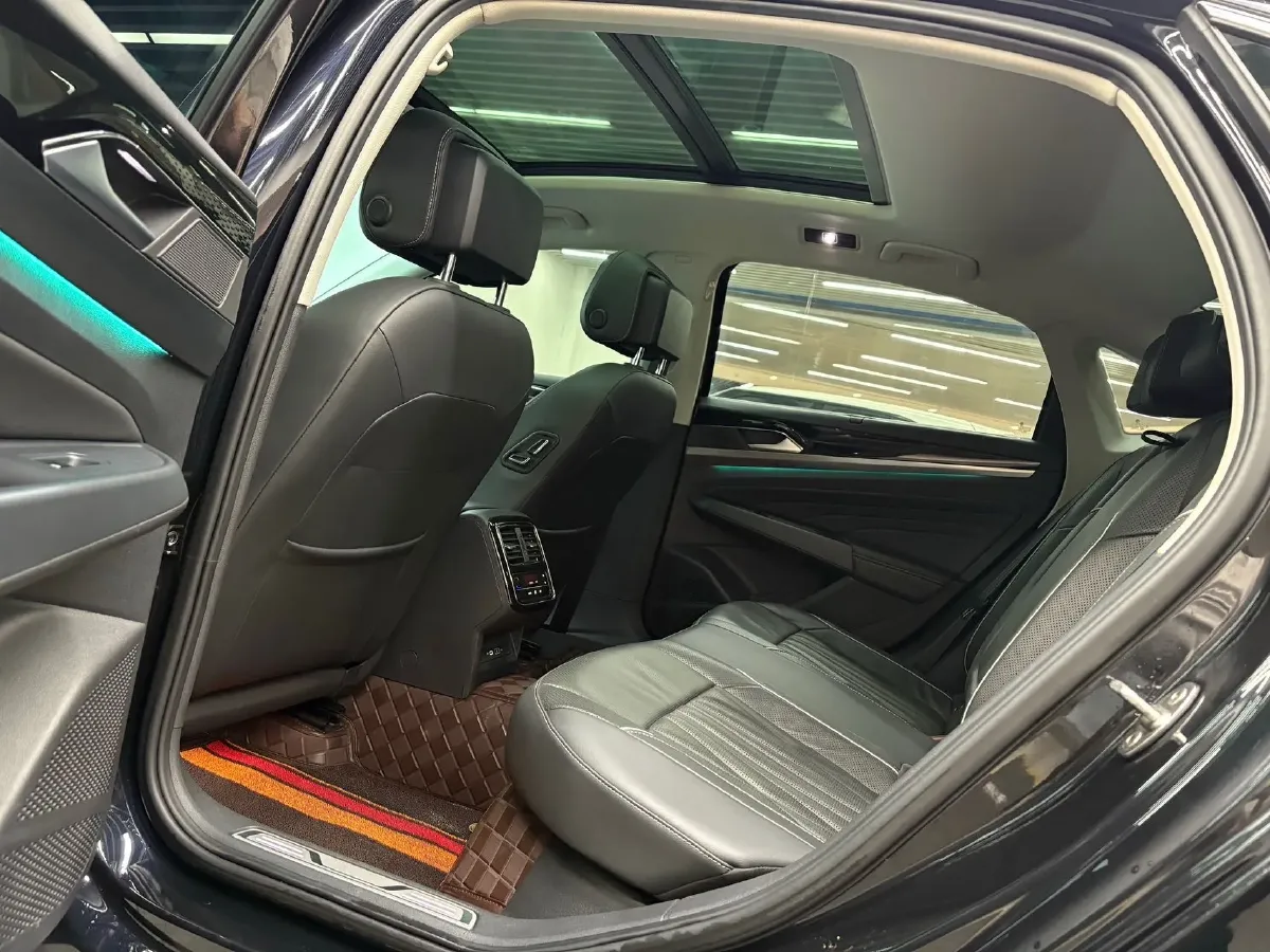 2023 Volkswagen Passat 2.0T 186HP L4 7DCT,autocango,china used car exporter,china ev exporter,chinese used car exporter,chinese used ev exporter