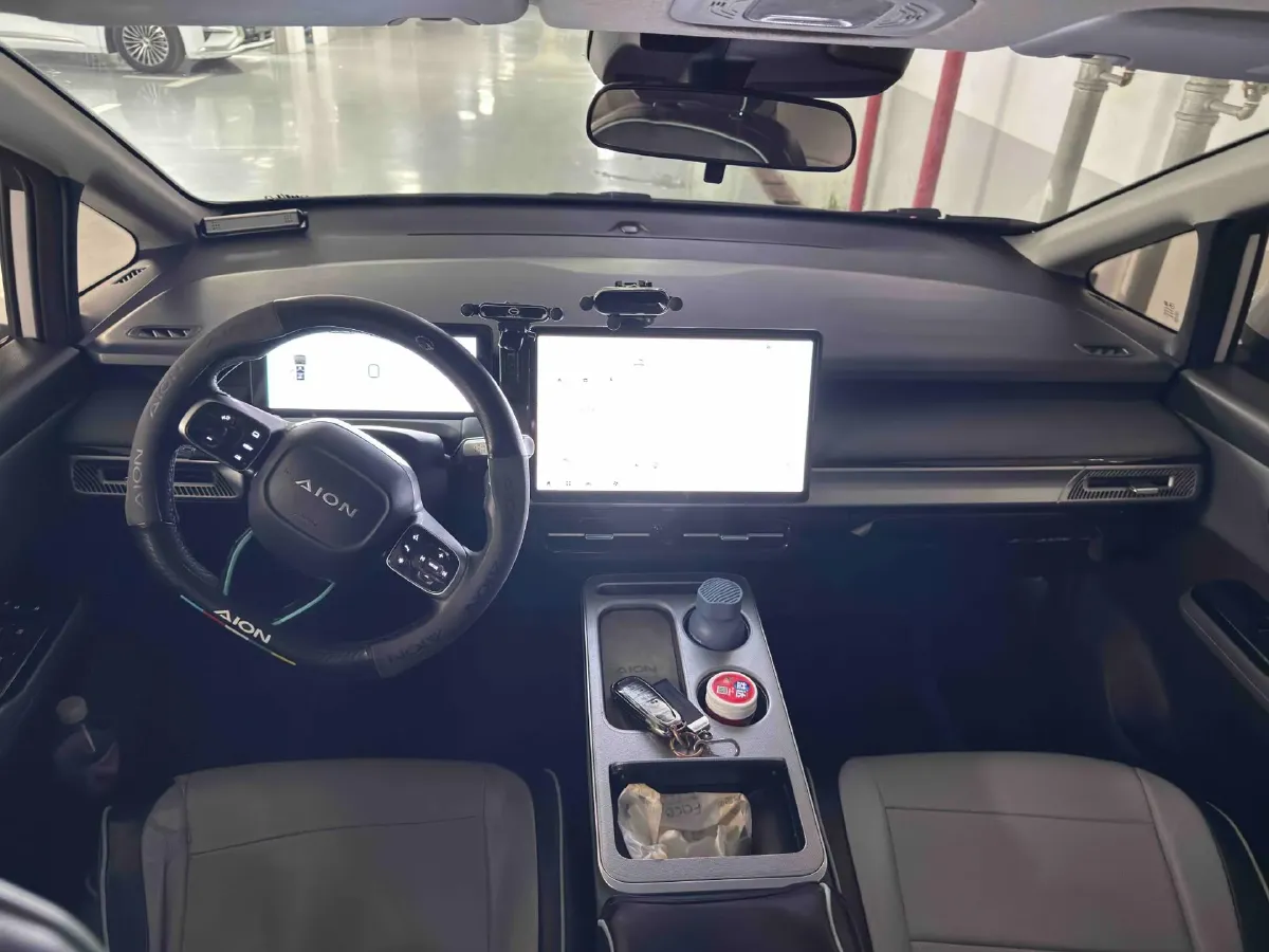 2023 MAXUS Interstellar 2.0T 143HP L4 6AT,autocango,china used car exporter,china ev exporter,chinese used car exporter,chinese used ev exporter