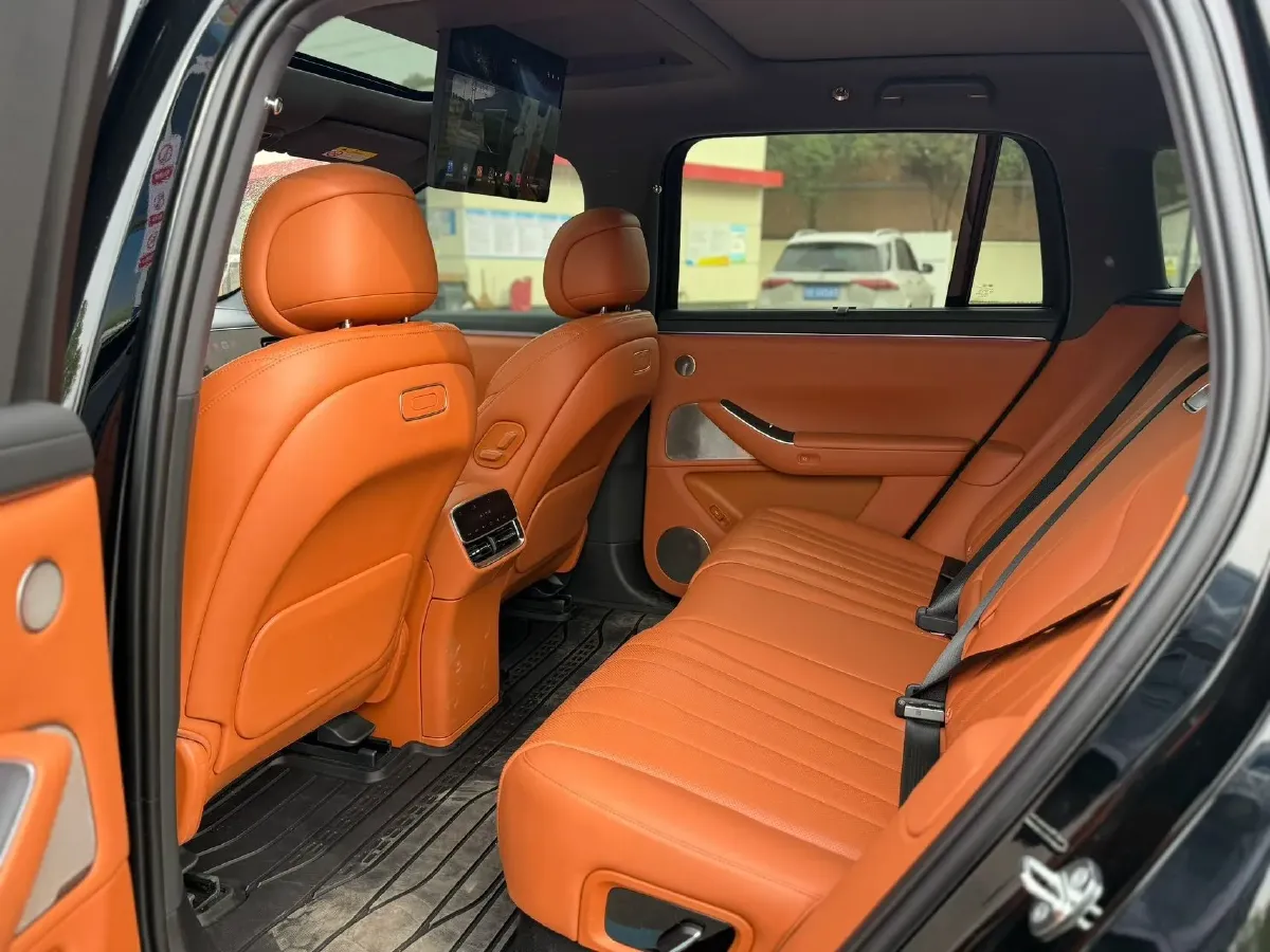 2026 AITO AITO M7 REEV 160HP REEV,autocango,china used car exporter,china ev exporter,chinese used car exporter,chinese used ev exporter