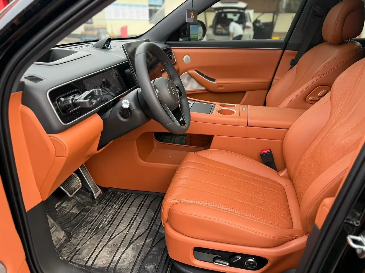 2026 AITO AITO M7 REEV 160HP REEV,autocango,china used car exporter,china ev exporter,chinese used car exporter,chinese used ev exporter