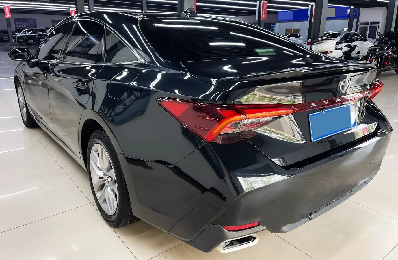 2021 Toyota Avalon 2.5L 209HP L4 8AT,autocango,china used car exporter,china ev exporter,chinese used car exporter,chinese used ev exporter