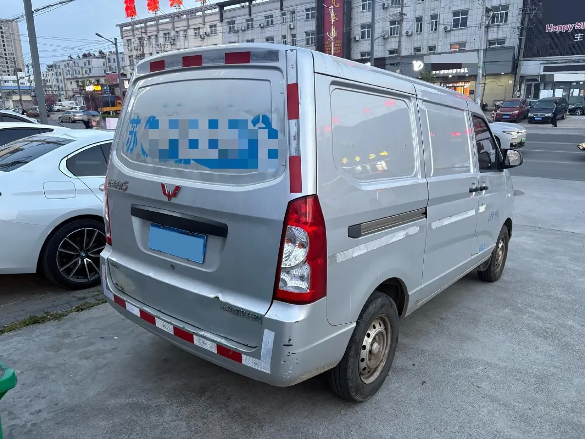 2019 WuLing RongGuang 1.2L 82HP L4 5MT,autocango,china used car exporter,china ev exporter,chinese used car exporter,chinese used ev exporter