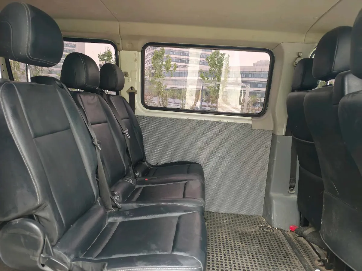 2021 MAXUS XinTu V80 2.0T 139HP L4 6MT,autocango,china used car exporter,china ev exporter,chinese used car exporter,chinese used ev exporter