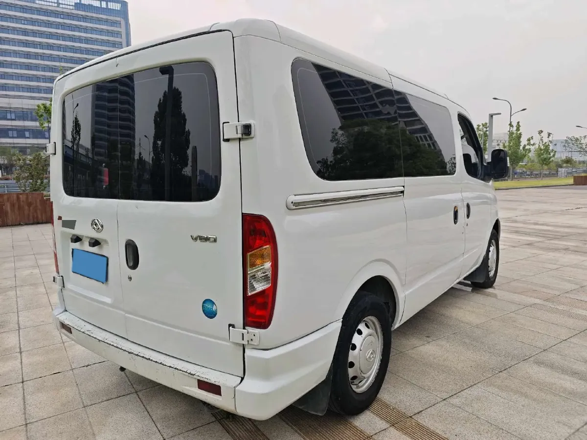 2021 MAXUS XinTu V80 2.0T 139HP L4 6MT,autocango,china used car exporter,china ev exporter,chinese used car exporter,chinese used ev exporter