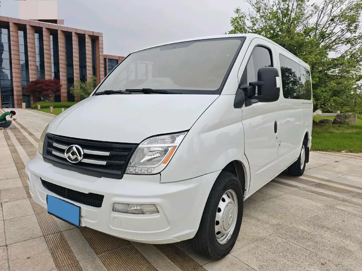 2021 MAXUS XinTu V80 2.0T 139HP L4 6MT,autocango,china used car exporter,china ev exporter,chinese used car exporter,chinese used ev exporter