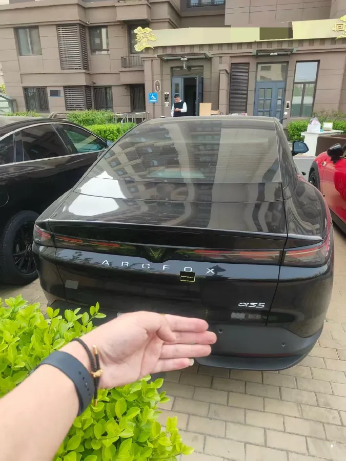 2024 ARCFOX αT5 BEV 79.2KWH,autocango,china used car exporter,china ev exporter,chinese used car exporter,chinese used ev exporter