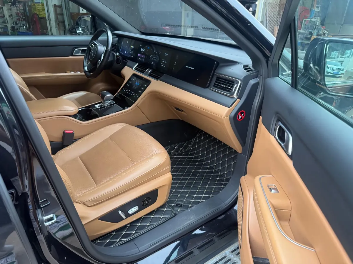 2021 Li ONE Range Extended 131HP REEV 40.5KWH,autocango,china used car exporter,china ev exporter,chinese used car exporter,chinese used ev exporter