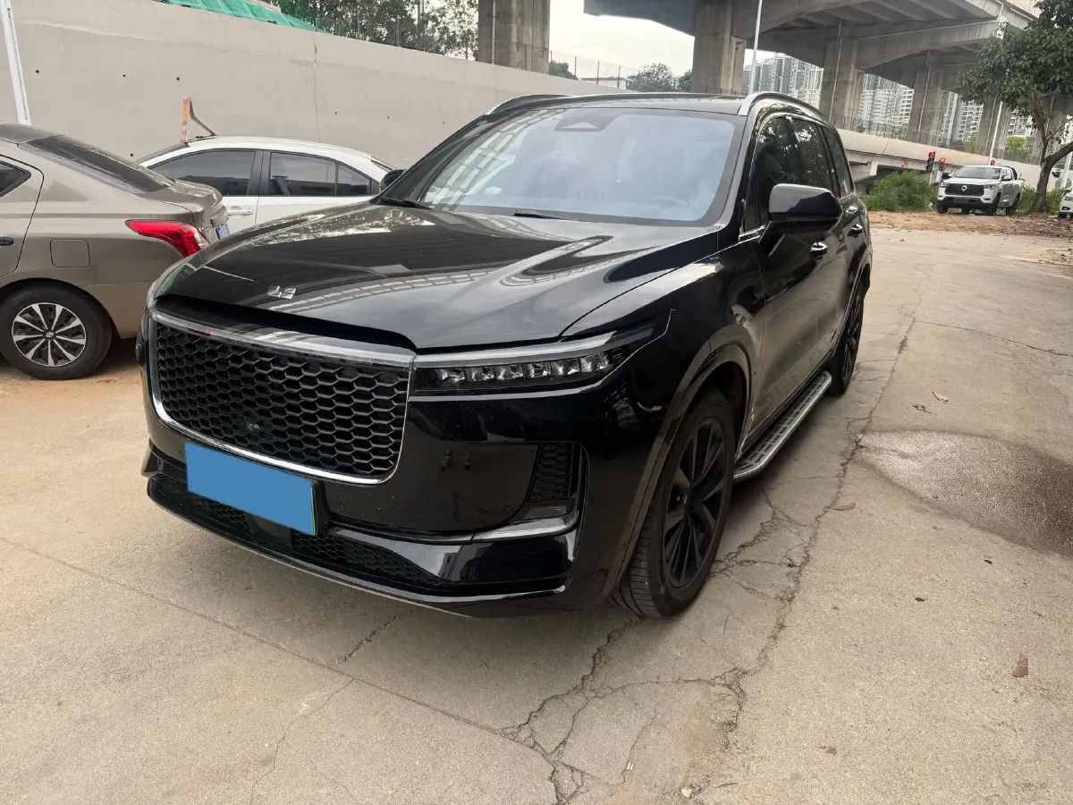 2021 Li ONE Range Extended 131HP REEV 40.5KWH,autocango,china used car exporter,china ev exporter,chinese used car exporter,chinese used ev exporter